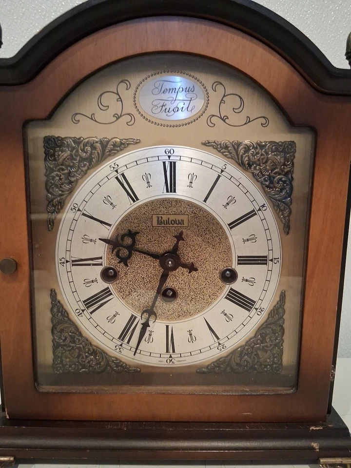 Reloj de Colección Bulova Tempus Fugit Mantel Westminster Funciona. Hermoso Foto 2 de 4