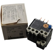 NEW Fuji TK12W-2P8 TK12 Thermal Overload Relay 2.8-4.2A SK Contactor Mount
