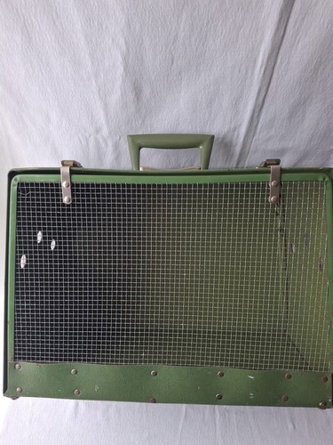 Alco Avacado Green Vintage Pet Carrier Snap Locks Bakelite Handle 16×9×12 1/2...