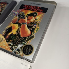 hangtab Rush'n Attack completo di scatola nintendo nes gioco a 5 viti CIB