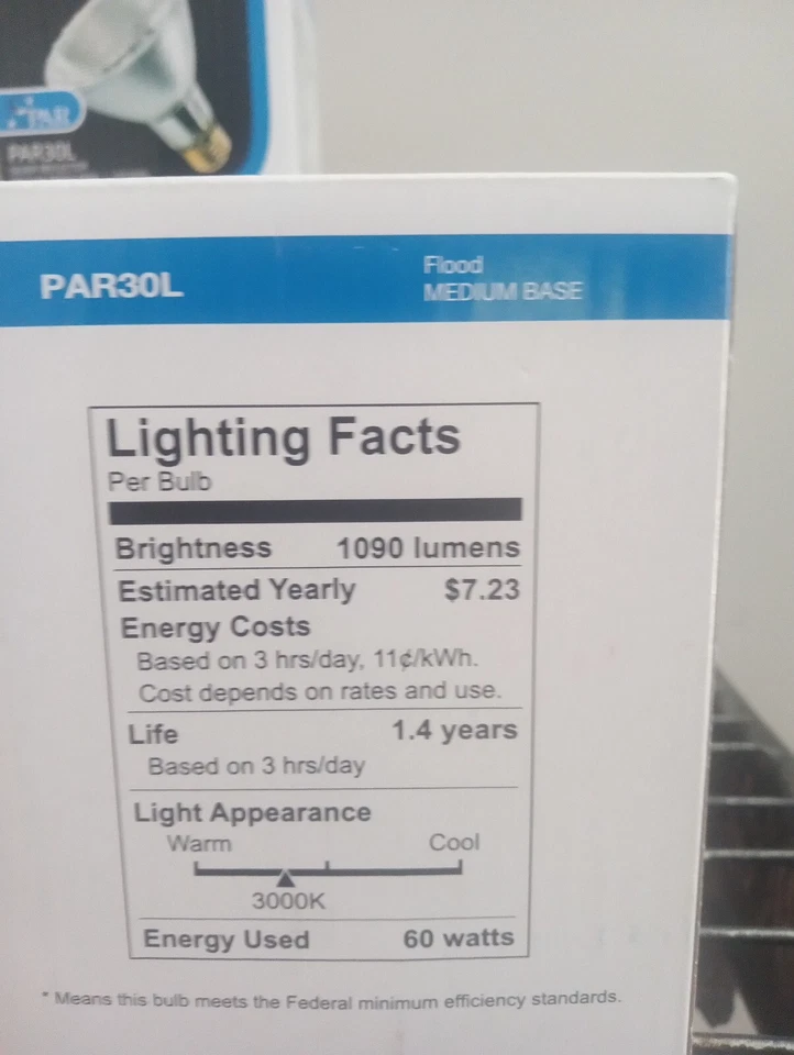 Halco par30 Reflector Lamp, 60W/ 120V - Image 2 of 3