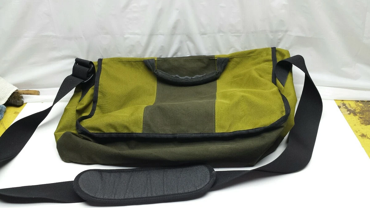 Columbia pouch bag sale