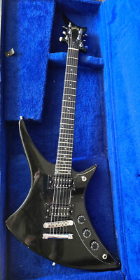 Guild X-79 Skyhawk w/Orig Case & Finish, 1982 s/n, Seymour Duncan Humbuckers