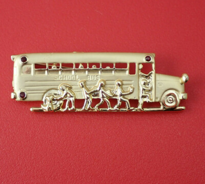 VTG Danecraft Kids Getting on School Bus Matte and Shiny Gold Tone Pin Brooch