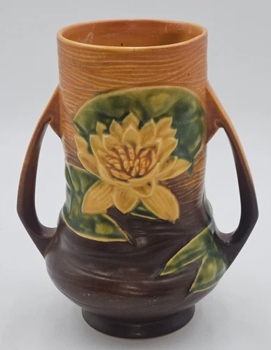 Roseville Pottery Water Lily Vase Browns Number 76-8