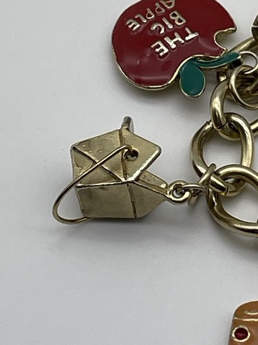 Pulsera con dije coleccionable de viaje de la ciudad de Nueva York Gran Manzana difícil de encontrar - Imagen 4 de 11