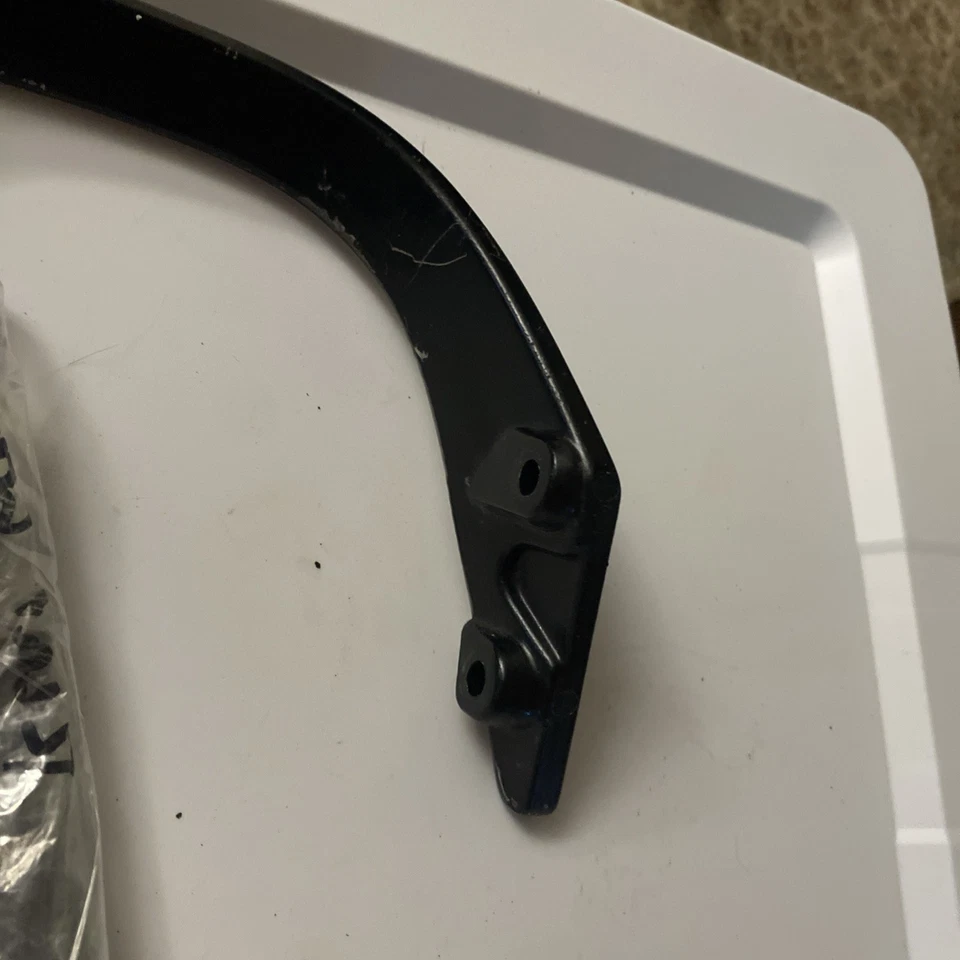 Barra de agarre trasera Suzuki Katana 750 1992 OEM usada buen estado Foto 2 de 4