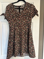Black Floral LOFT Dress size 2 Tie Sleeve Cute Women’s