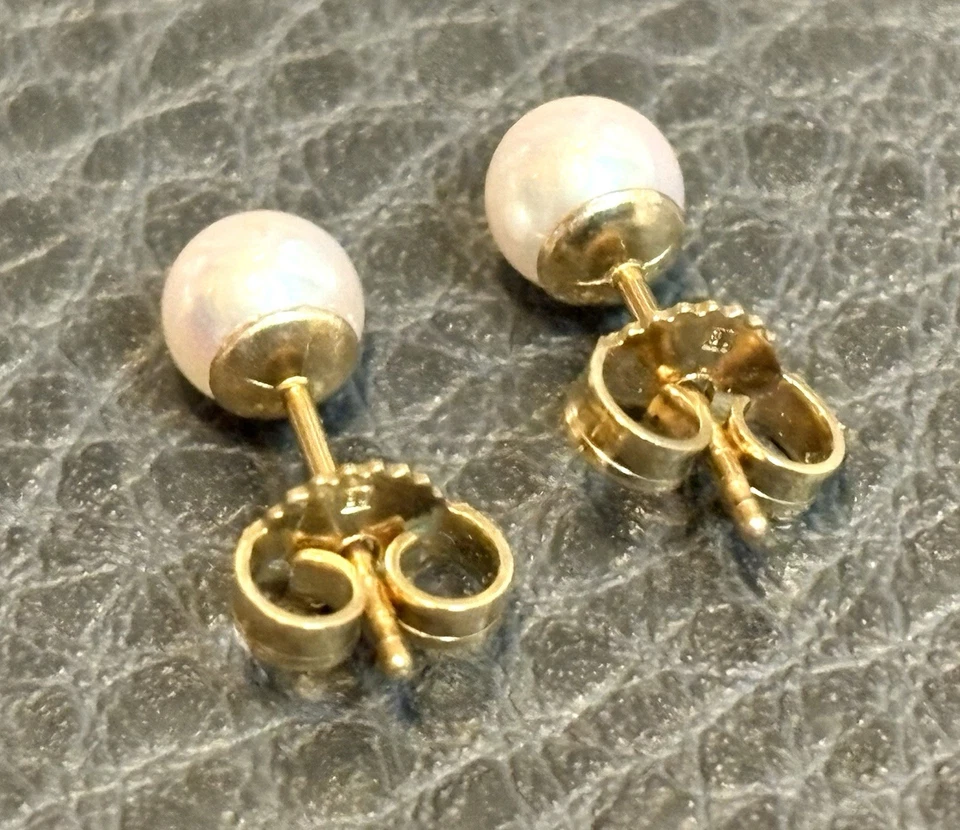 Mikimoto Line BL Blue Lagoon 14K 585 Yellow Gold 5mm Pearl Stud Earrings Vintage - Image 2 of 4