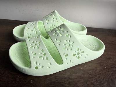 み New Crocs Classic Floral Cut-Out Sandals Slides Pistachio 210966