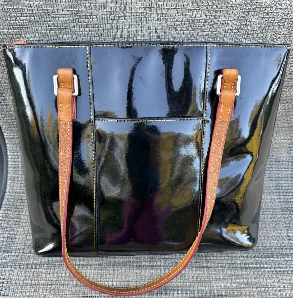 Bolso de Hombro Dooney & Bourke Lexington Negro Marrón Acento Elegante Charol Foto 3 de 4