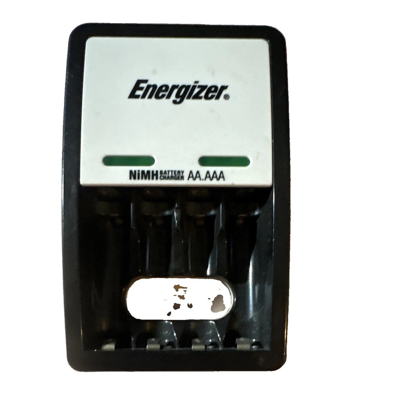 Energizer NiMH AA/AAA 4-Bay Mains Battery Charger Wall Plug-In CH1HR4
