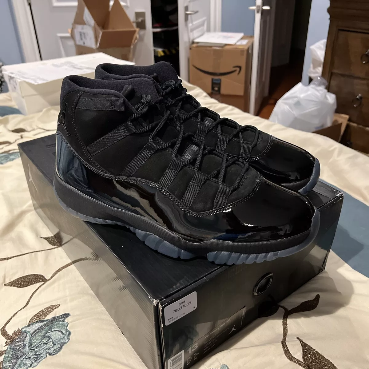 NIKE AIR JORDAN 11 RETRO CAP AND GOWN