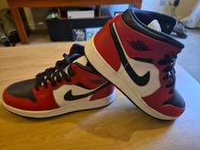 Nike Air Jordan 1 Mid GS Chicago Black Toe (554725-069) UK6
