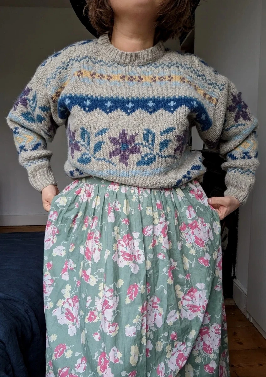 Vintage Laura Ashley Beige floral wool sweater Jumper Fair Isle