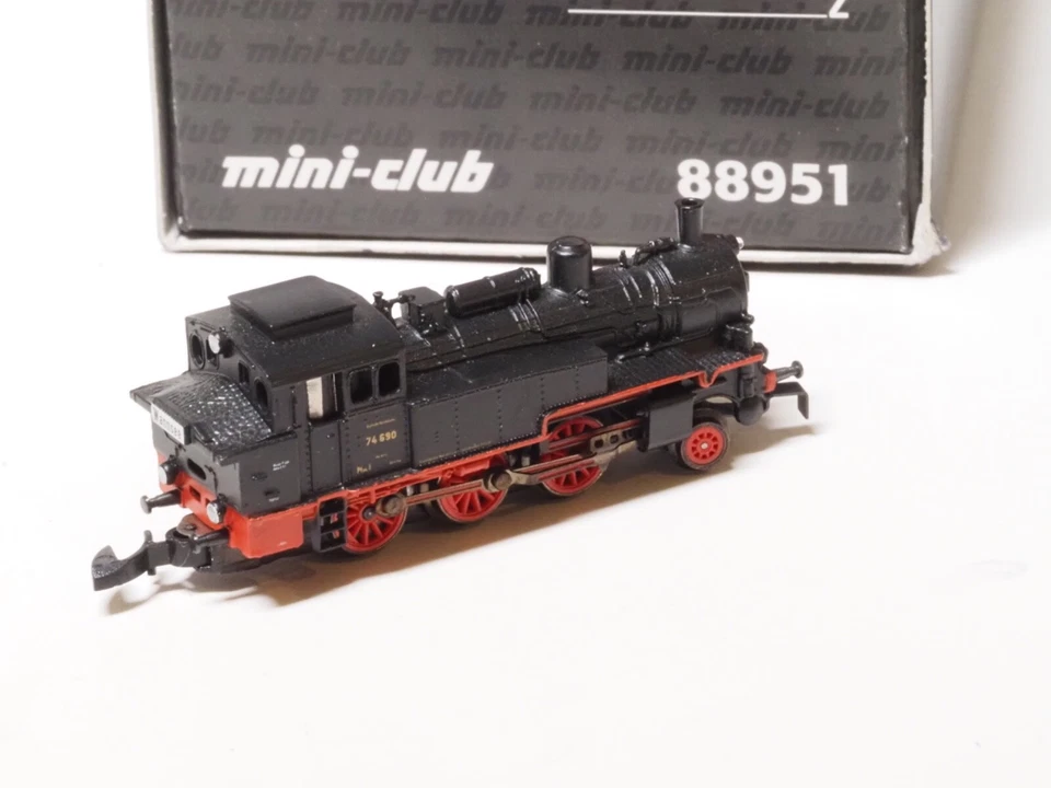 88951 Marklin Z-scale DRG Class BR 74 Tank Steam Locomotive, New in box, 5 pole - Image 2 of 3