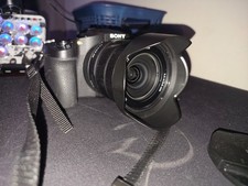 Sony DSC-RX10 III Cyber-shot F2.4 24-600mm Di...