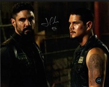 J.D. Pardo Autographed Mayans M.C. 8x10 Photo