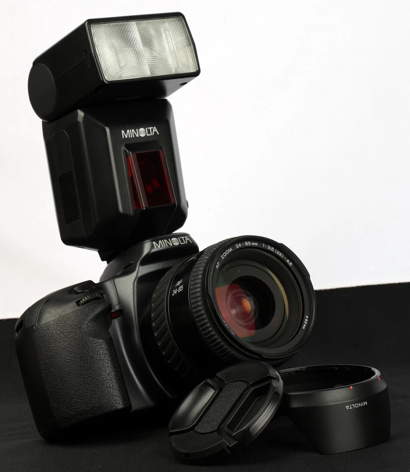 Minolta Alpha 303si Super AF 35mm Film SLR c/w AF 24-85/3.5-4.5 Lens & 3600 Kit - Image 3 of 4