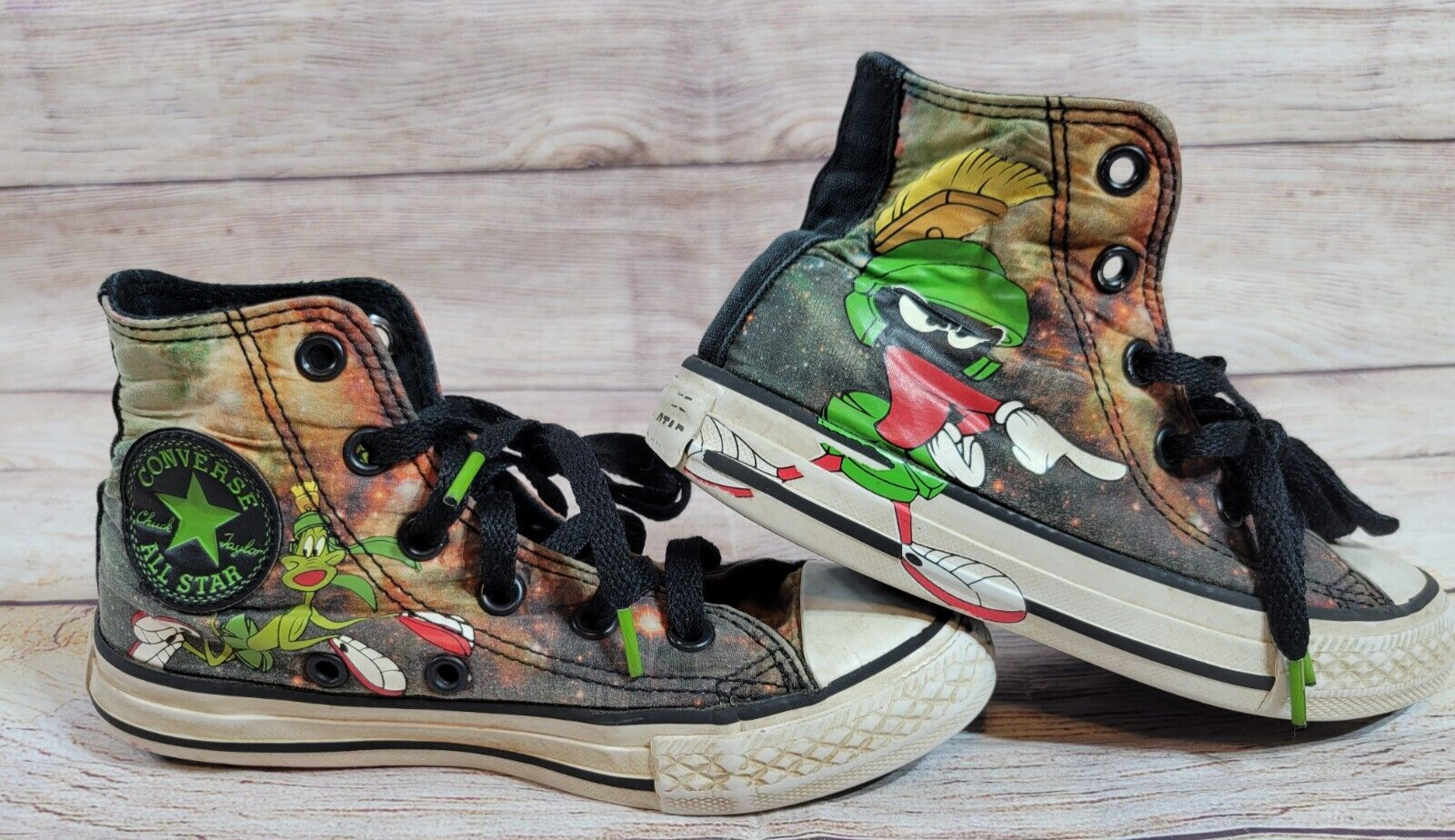 Converse All Star Marvin The Martian Looney Tunes Sneakers/Shoes Jr/Youth  12 thumbnail 2