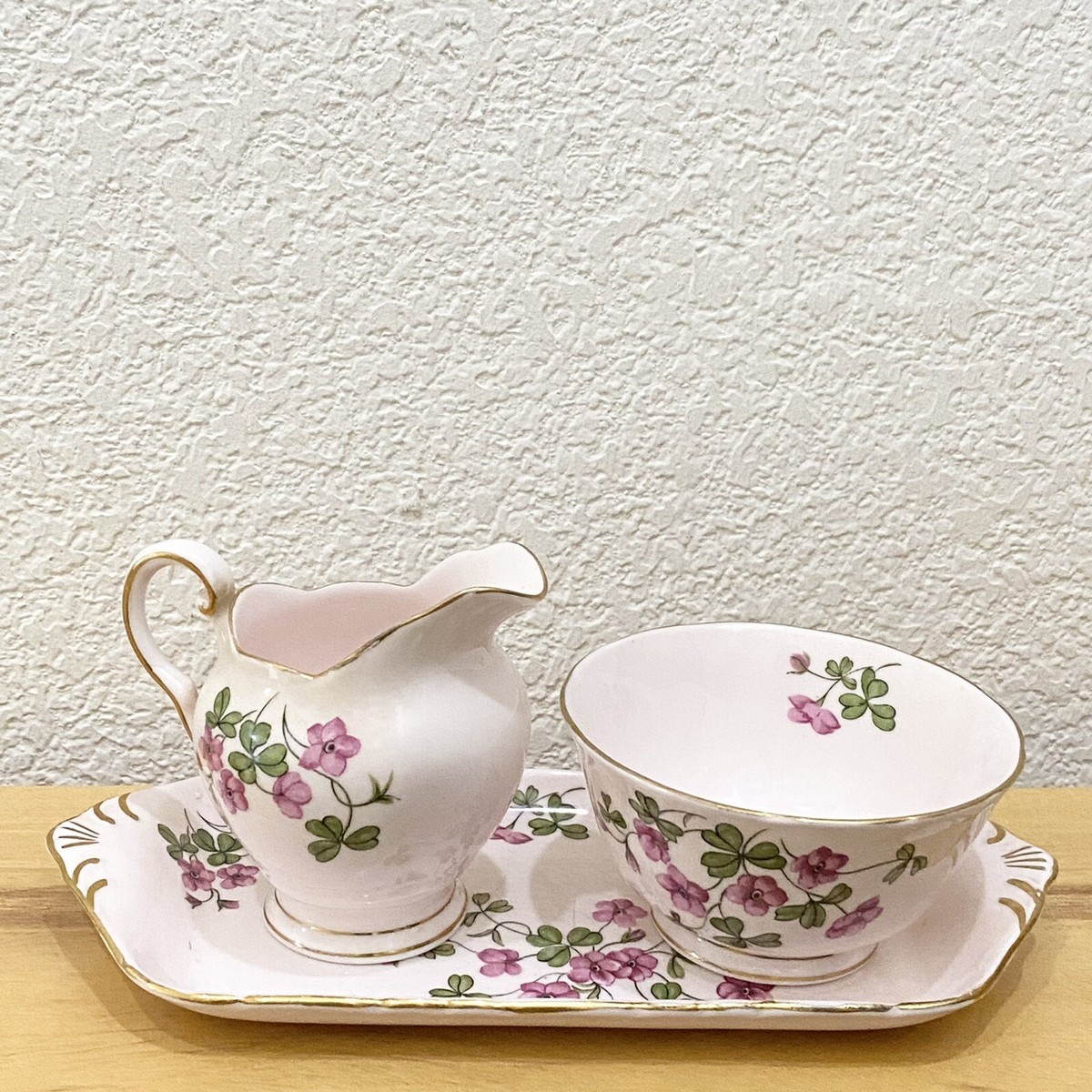 Vintage TUSCAN England Fine English Bone China “Wood Sorrel” Sugar