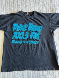 Vintage 1989 “Welcome To The Jungle” 100.3 PIRATE RADIO Heavy Metal T-Shirt - Lg