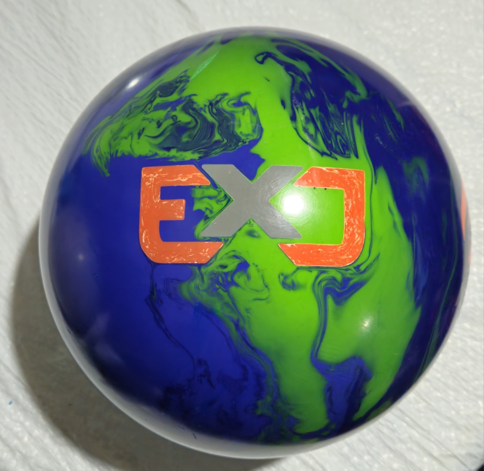 Motiv Venom EXJ Limited Edition Used 15 lb Bowling Ball 