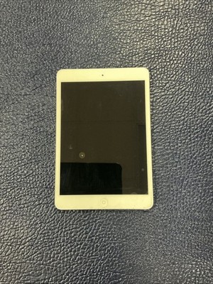 Apple iPad Mini 2 32GB WiFi Silver Tablet   Works Great