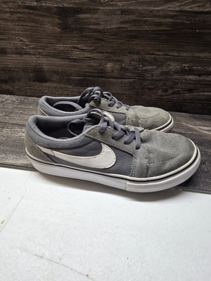 Nike SB Canvas Shoe grey Size 2 Y US Youth Kids Sneakers Walk Run Play Skate