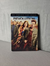 【中古】「非常に良い」Revolution: Series [DVD] [Import] Revolution: The Complete First Season (DVD, 2013, 5-Disc Set) for