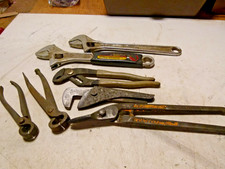 DOWIDAT ADJUSTABLE SPANNER & BLACKSPUR 12 INCH FOOTPRINT TIN SNIPS ECT 7 PIECES