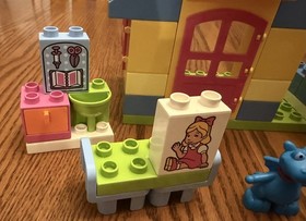 Lego Duplo Disney Doc McStuffins 10606 Backyard Clinic Missing Blanket & Bandage