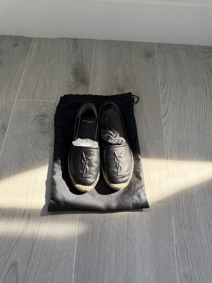 Saint Laurent YSL logotipo grabado cuero negro esparillas talla 35 usado dos veces! Foto 4 de 4