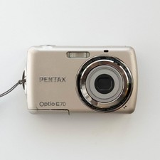 Heisei Retro Compact Digital Camera That Runs On Aa Batteries Pentax Optio E70