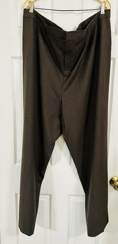 Plus Sized Women’s Ellen Tracy Pants - Size 24
