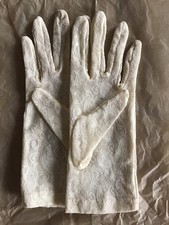 Laced Cream Vintage Short Evening Gloves Set