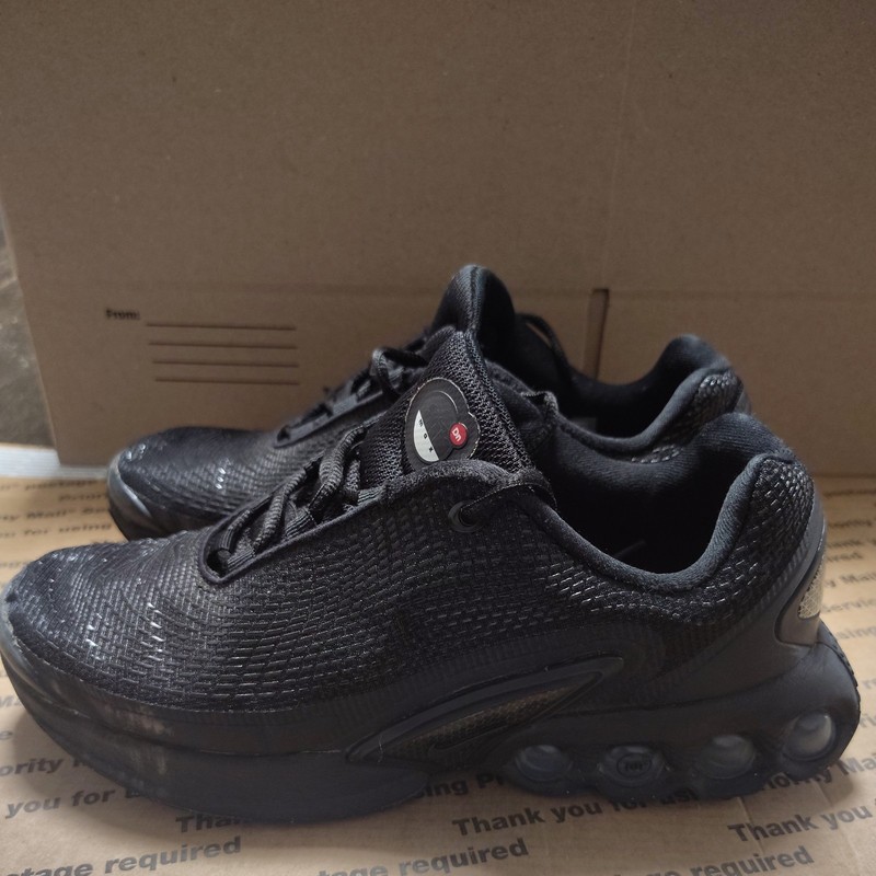 Nike Air Max DN Black Dark Grey (GS) FB8987-004 | Kid's Size 5.5 USED GC 