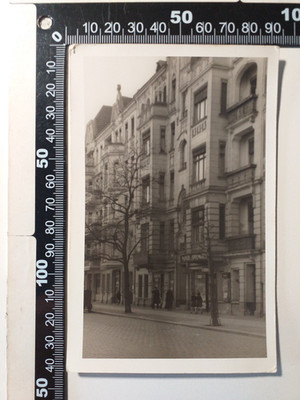 Foto - Berlin Ansicht Straße mit Wohnhaus , 050126-49