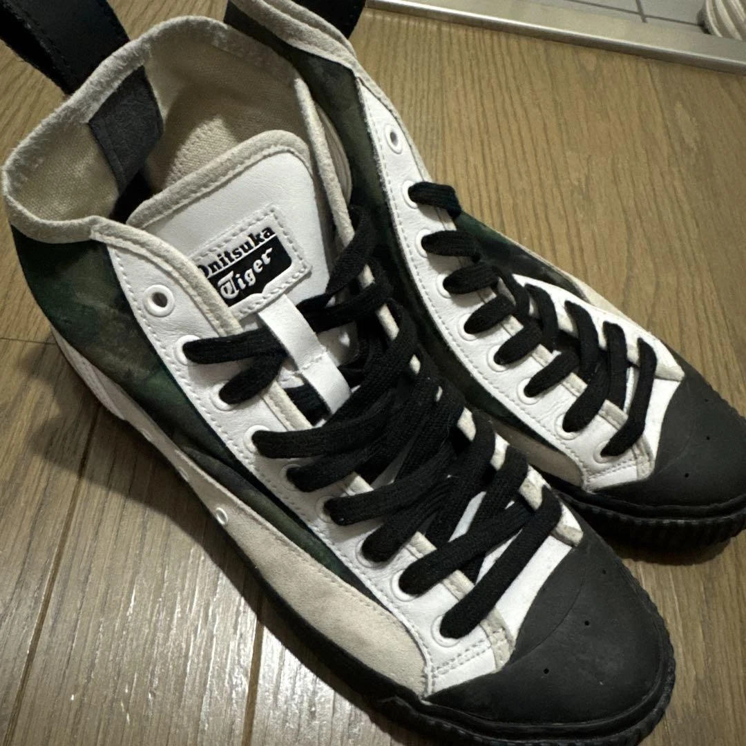 ASICS Uomo 8.5US Onitsuka Tiger mimetico taglio alto senza scatola