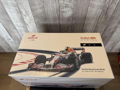 Spark Red Bull 1/18 LEDケース付き ありがとう