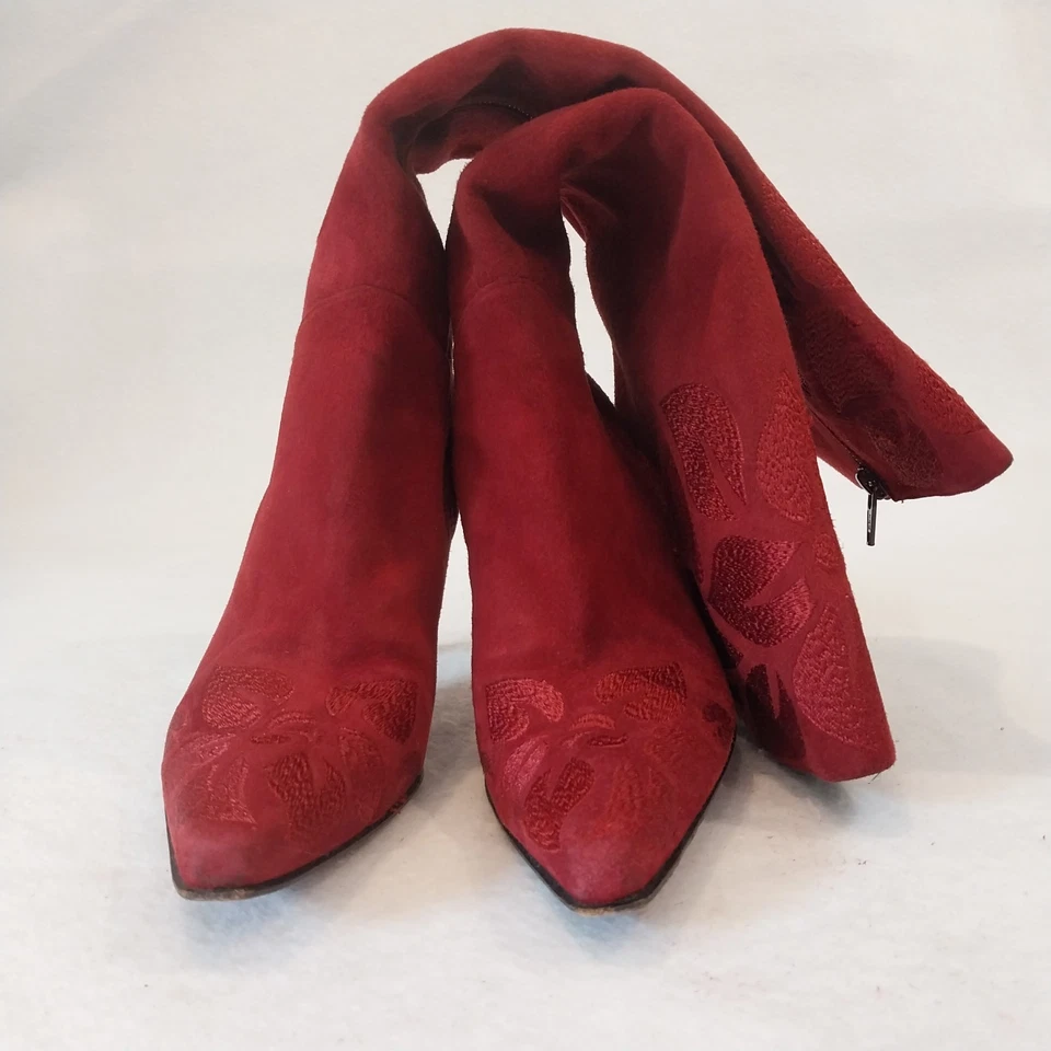 Stuart Weitzman Tall Boots Womens 6.5 Red Suede Embroidered Stiletto Pointy Cute - Image 4 of 4