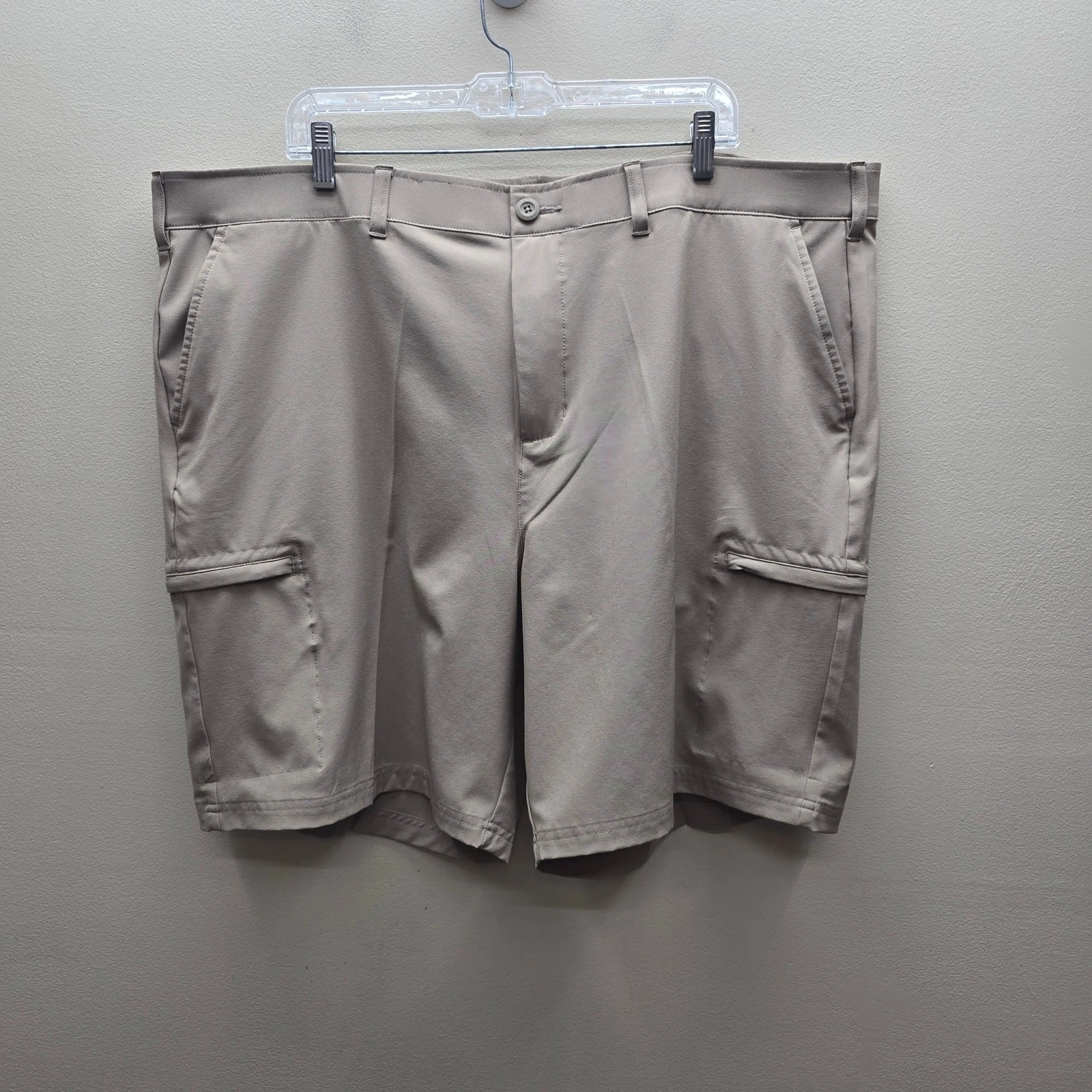 Birdie Bound Golf Cargo Shorts Stretch Performance Utility Outdoor Khaki Size 44
