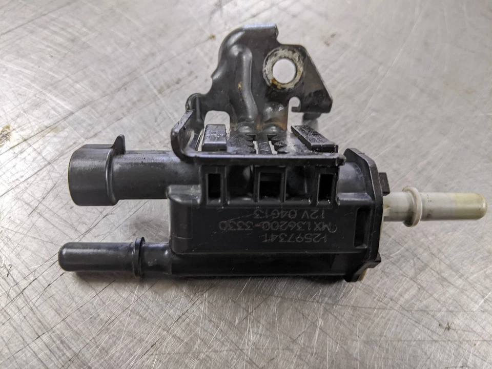 EVAP Purge Valve From 2006 Hummer H3 3.5 12597341 Foto 3 de 4