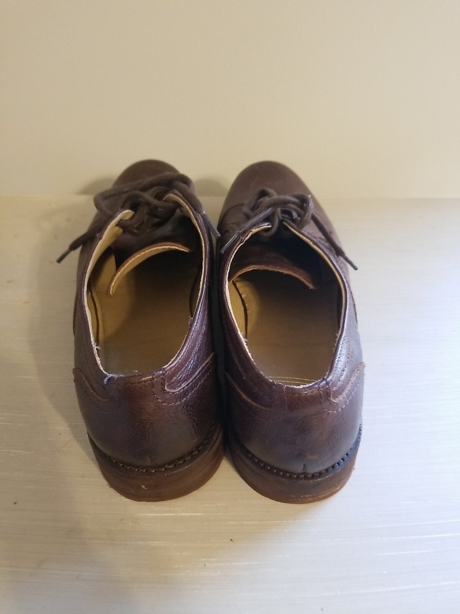 Frye Men display picture 1