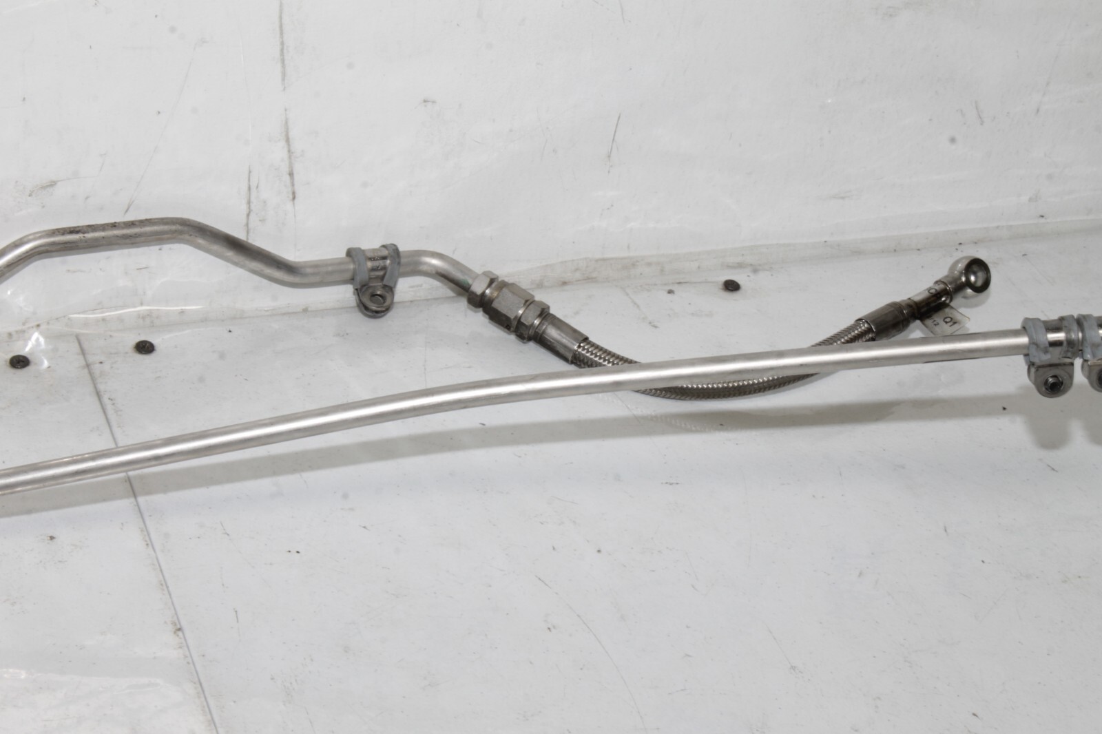 12-14 MCLAREN MP4-12C 12C 570 OEM REAR SUSPENSION OIL HOSE 11B1115CP 11B0986CP