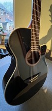Yamaha APX-4A ( Black) Electro-Acoustic with TKL Gig bag