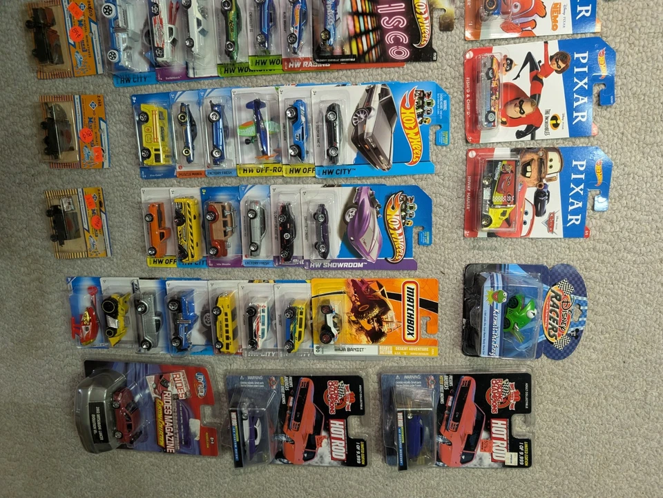 Hot Wheels Lote De 53 Coches Cardados Camiones Muscle Foto 3 de 3
