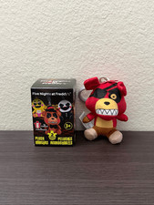Five Nights At Freddy's Serie 2 Caja Ciega Felpa Colgador Llavero - Foxy