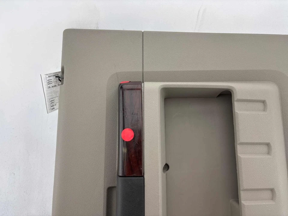 Cubierta de moldura de panel de puerta trasera izquierda Ford F-350 2008-2010 OEM Foto 2 de 4