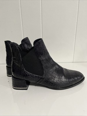 Stuart Weitzman women 6.5 M black Croco leather ankle boots booties  SW 83227